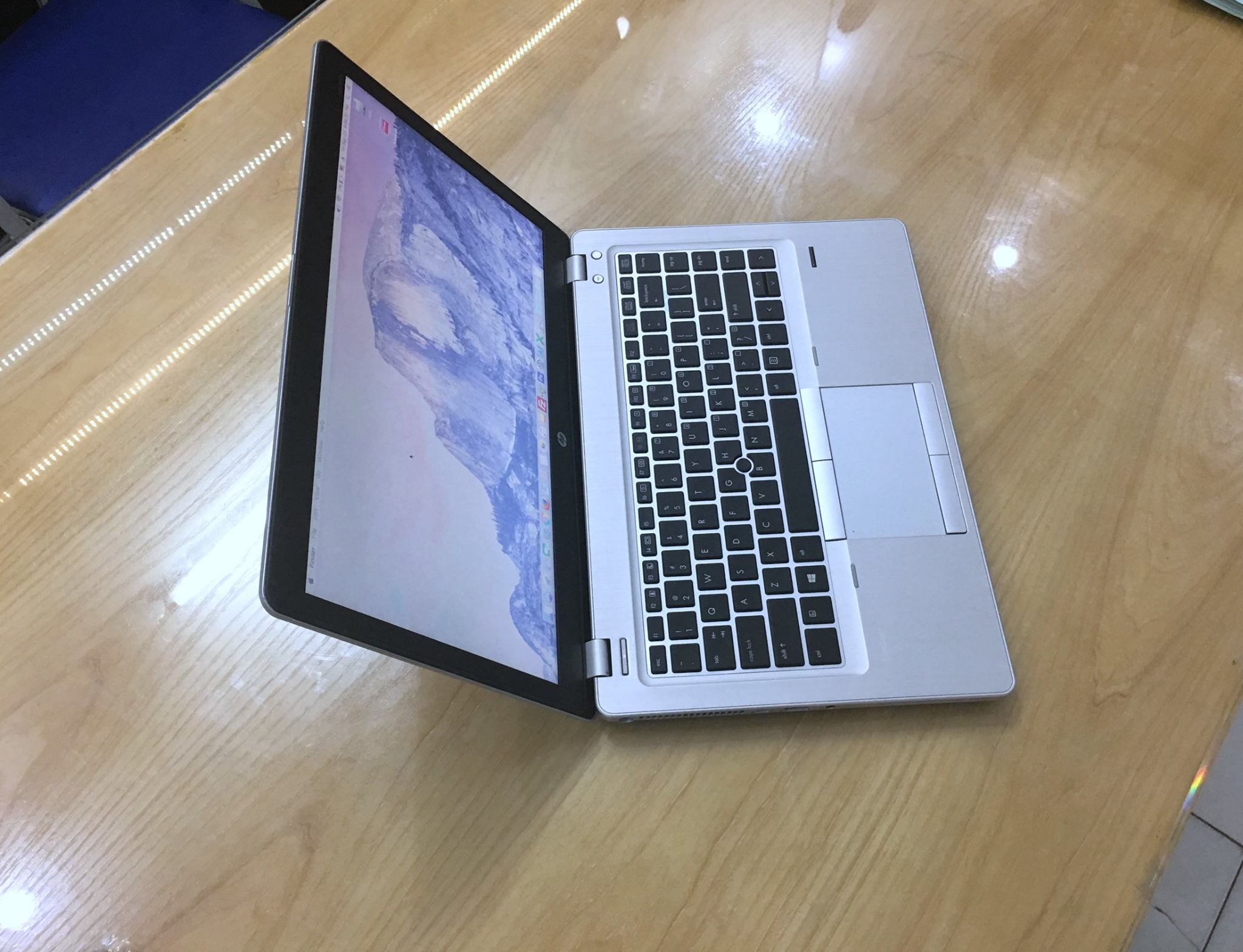 Laptop HP EliteBook Folio 9470M  Mac OS X 10.11 Yosemite-4.jpg